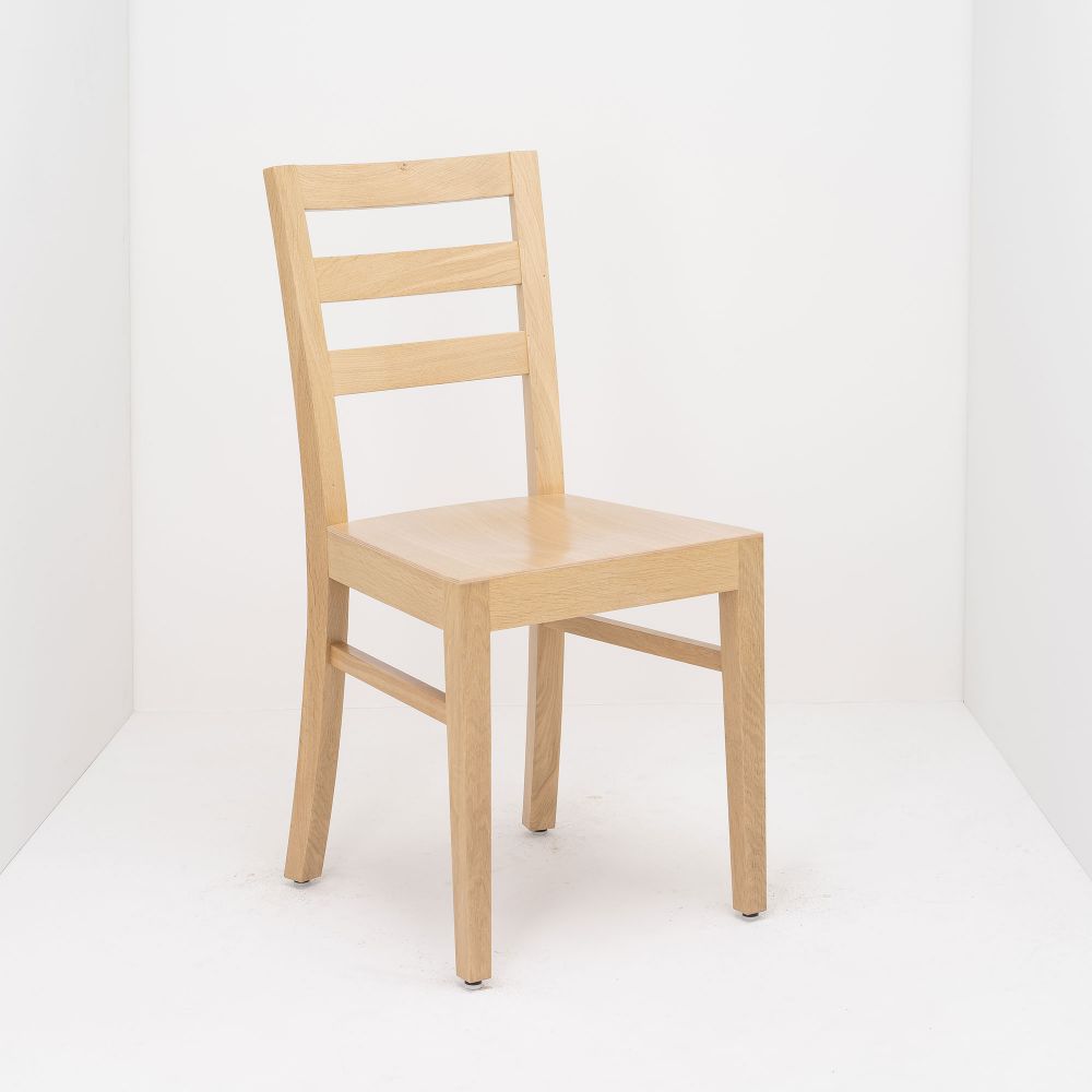 Sitzschale: Holz, Sitzschale: Eiche, Gestell: Holz, Gestell: Eiche, Einsatzbereich: Schule, Einsatzbereich: Wohnen, Einsatzbereich: Restaurant, Einsatzbereich: Lounge, Einsatzbereich: Hotel, Einsatzbereich: Universität