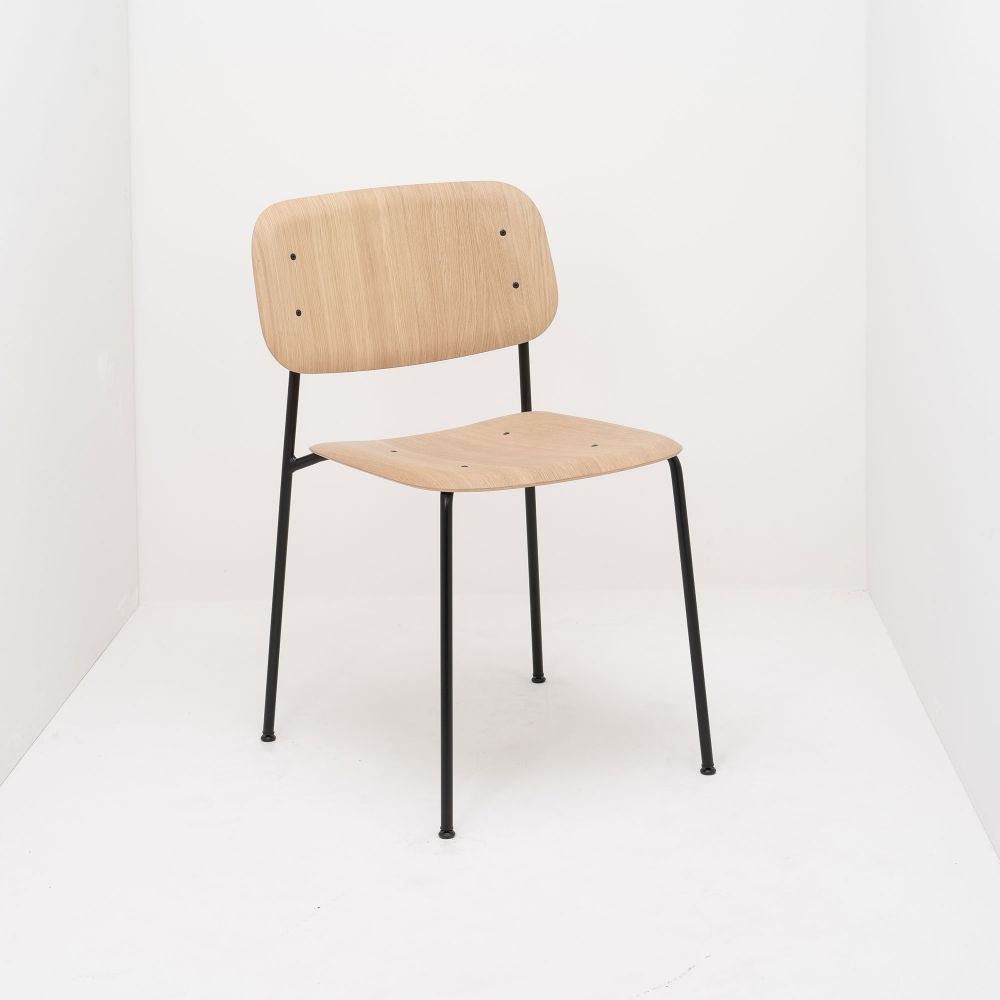 Sitzschale: Holz, Gestell: Metall, Einsatzbereich: Lounge, Einsatzbereich: Büro, Einsatzbereich: Wohnen, Einsatzbereich: Konferenz/Seminar, Einsatzbereich: Krankenhaus, Einsatzbereich: Universität, Weitere Eigenschaften: stapelbar