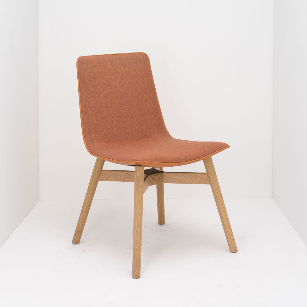 Sitzschale: Polster Stoff, Gestell: Holz, Gestell: Eiche