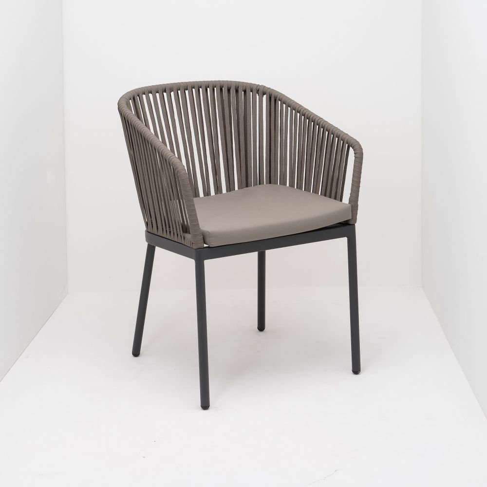 Sitzschale: Kunststoff, Sitzschale: Polster Stoff, Gestell: Aluminium, Gestell: pulverbeschichtet, Einsatzbereich: Garten, Einsatzbereich: Wohnen, Einsatzbereich: Restaurant, Weitere Eigenschaften: stapelbar, Weitere Eigenschaften: außentauglich