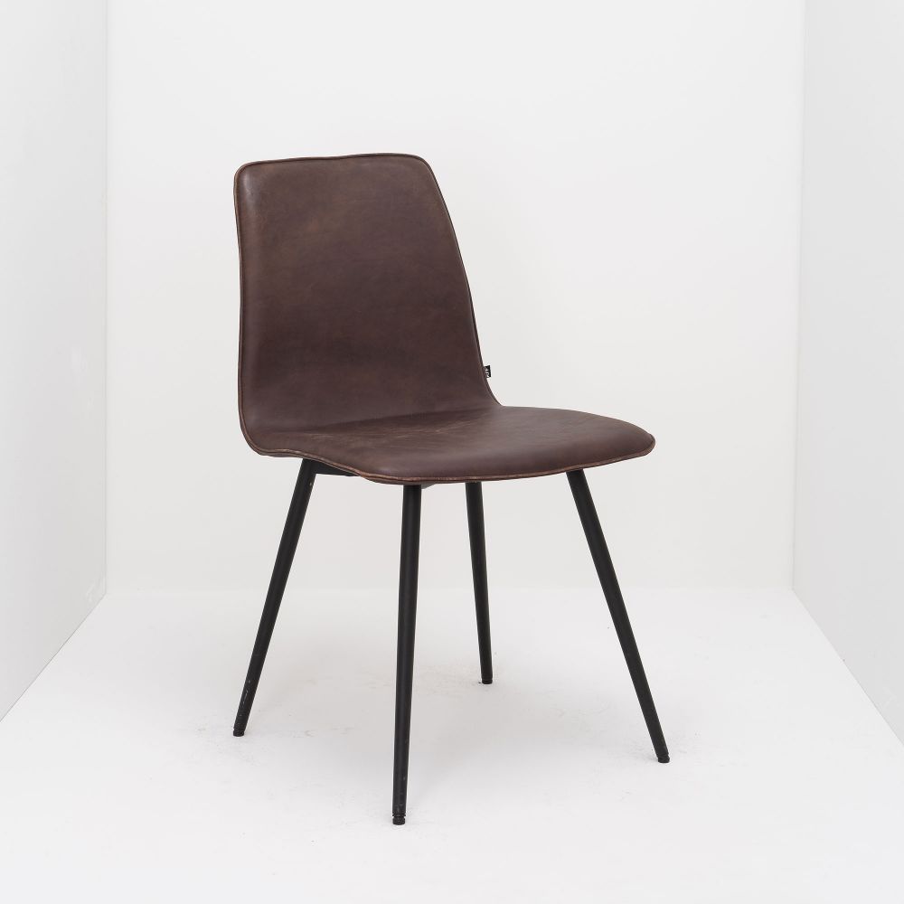Sitzschale: Leder, Gestell: Holz, Gestell: Buche, Gestell: gebeizt, Einsatzbereich: Krankenhaus, Einsatzbereich: Museum, Einsatzbereich: Büro, Einsatzbereich: Wohnen, Einsatzbereich: Lounge, Einsatzbereich: Universität, Einsatzbereich: Restaurant, Einsatzbereich: Hotel, Einsatzbereich: Altenheim, Einsatzbereich: Konzertsaal